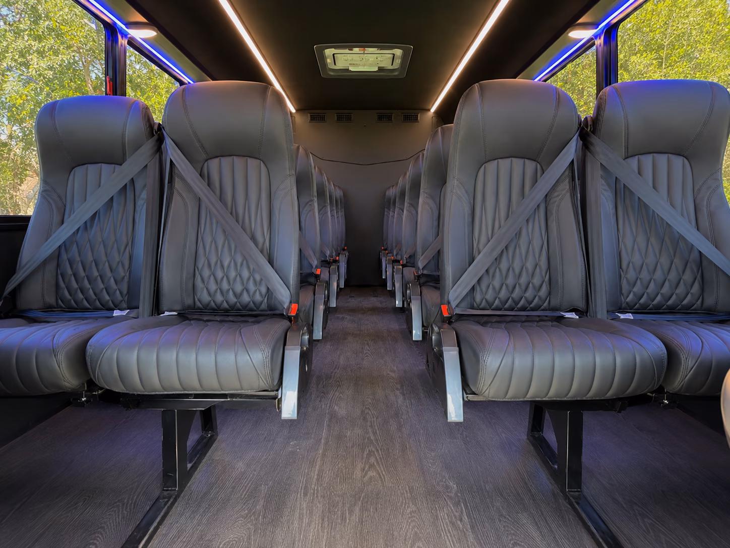 glendale charter bus rentals for airport transfers