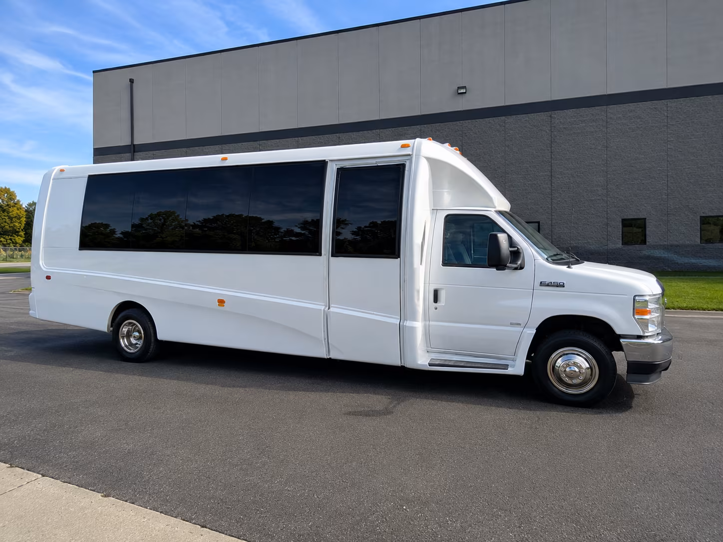 it just got easier to shuttle guests between flagstaff and sedona